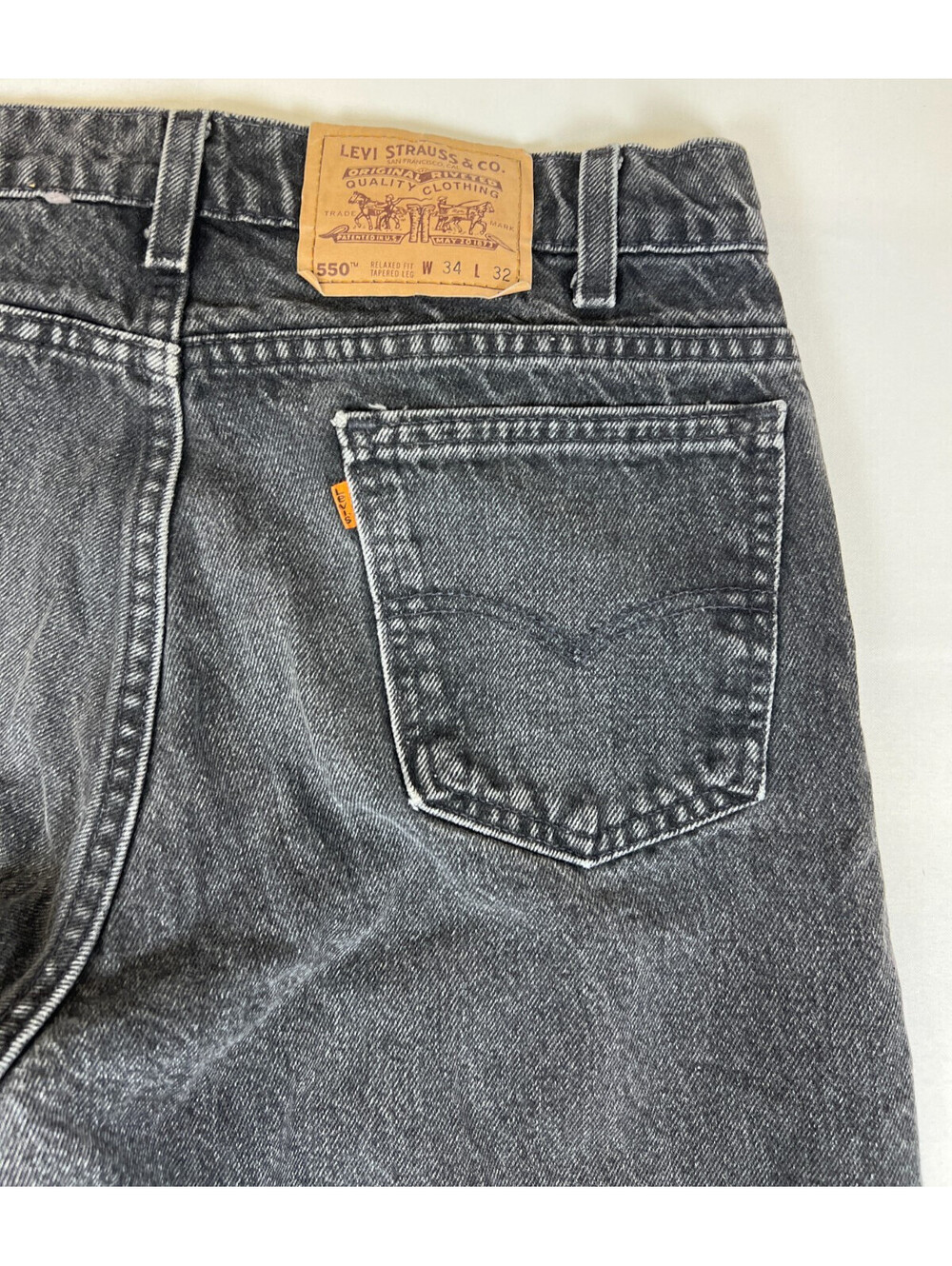 Vintage 94'  Levis 550 Jeans Men 34x32 Relaxed Fit Tapered Leg Black Made in USA - Picture 4 of 9